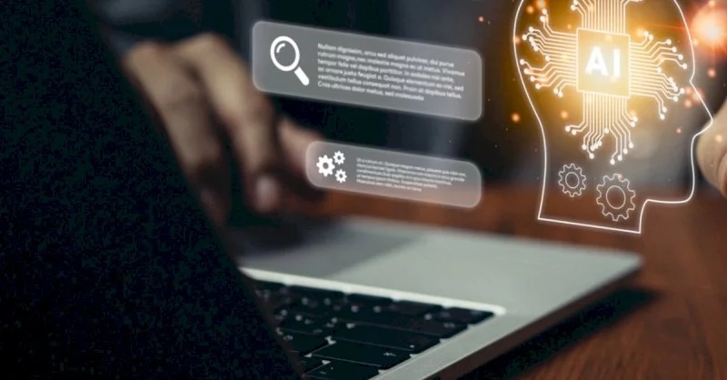 Визуальные иконки в воздухе над ноутбуком